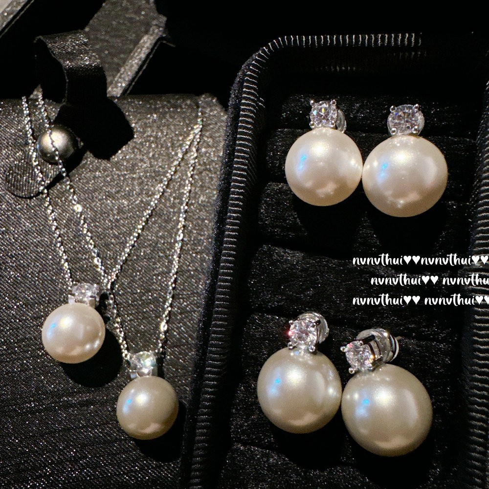 Second image of Exquisite, simple, and stylish Australian white pearl necklace and earring set.