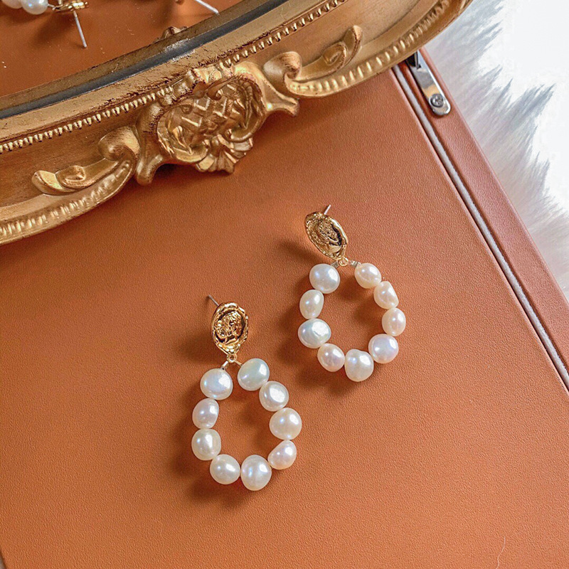 Retro coin earrings 925 sterling silver needles  French-style light luxury freshwater baroque pearl earrings.